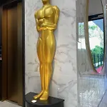 Hollywood By 4*
