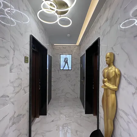 Hollywood By Отель 4*