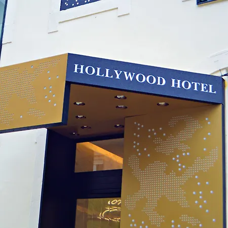 Hollywood By 호텔 4*