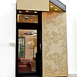 Hollywood By 4*